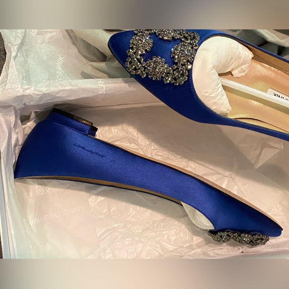 Manolo Blahnik Hangisi Crystal-Buckle Satin Flat Blue 37 - Picture 2 of 6